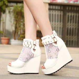 Bligongzhu Cream Wedge Heel